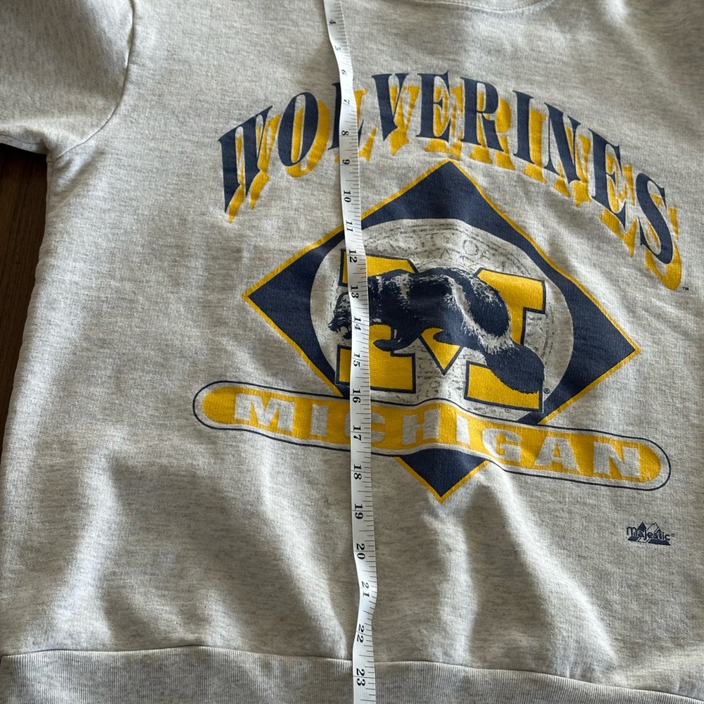 Michigan Wolverines Sweatshirt Mens M L Gray Majestic Vintage - Picture 6 of 8